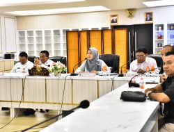 Bupati Kapuas Hadiri Presentasi Proposal Pengelolaan Sampah Terintegrasi