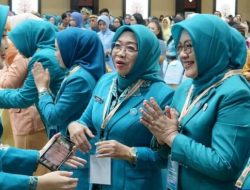 Ketua TP PKK Kapuas Hadiri Rakerda dan Refreshing Kader PKK Provinsi Kalteng 2025