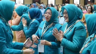 Ketua TP PKK Kapuas Hadiri Rakerda dan Refreshing Kader PKK Provinsi Kalteng 2025