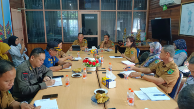 Sekda Pimpin Rapat Penataan Pedagang Kaki Lima di Jalan Patih Rumbih