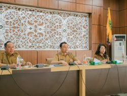 Sekda Kapuas Pimpin Rakor Lanjutan Penyusunan Laporan Kinerja PRO-SN Tahun 2025