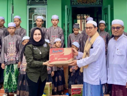 PWI Kapuas berbagi berkah Ramadhan dengan anak panti asuhan
