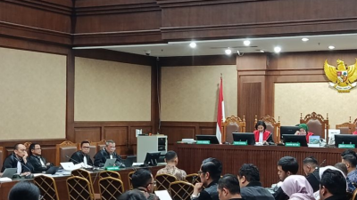 Hakim Sindir Pejabat Kemnaker Repot-repot Peras Swasta buat Beli Tinta dan Blangko