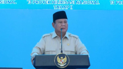 Teruskan MBG, Prabowo: Apa Salahnya Presiden Gelontorkan Uang ke Rakyat?